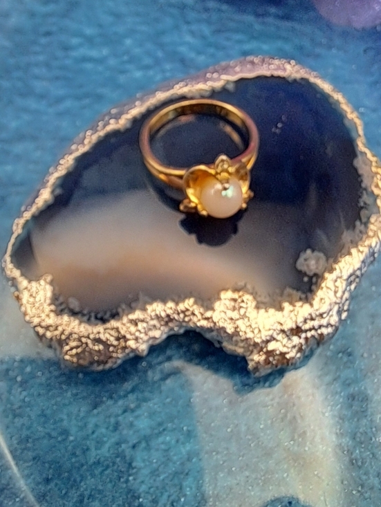 Jewelry - Majestic 18K HGE White Stone Bypass Ring